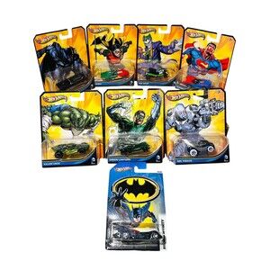 HOT WHEELS 2012 DC Universe Batman 1:64 Scale Diecast Car Lot of 7+ Extra